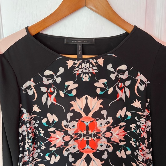 BCBG Floral Blouse - Picture 3 of 4